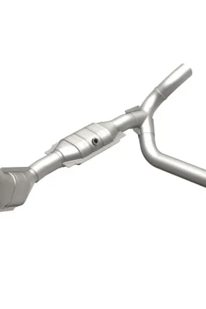 MagnaFlow Conv DF 01-04 Ford F-150 4.6L (49 State) Hassle-Free Returns