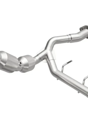 Magnaflow 21-23 Ford F-150 3.5L Right Underbody Direct Fit Converter Crafted