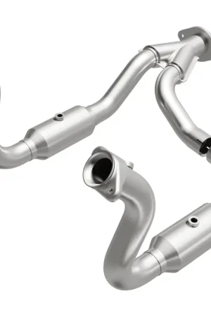 Magnaflow 08-10 Ford F-250 Super Duty 5.4L Direct Fit Converter Luxury