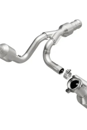 Brand New MagnaFlow Converter Direct Fit 2015 GMC Yukon XL V8 6.2L