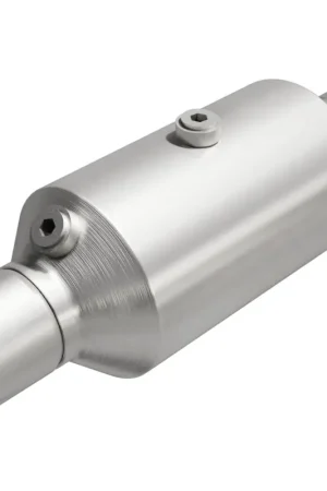 Secure Checkout Magnaflow 2.00 w/dual O2 5in. Spun Universal Converter