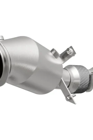 High Quality Magnaflow Conv DF 12-14 BMW 528i 2 L Closed Couple