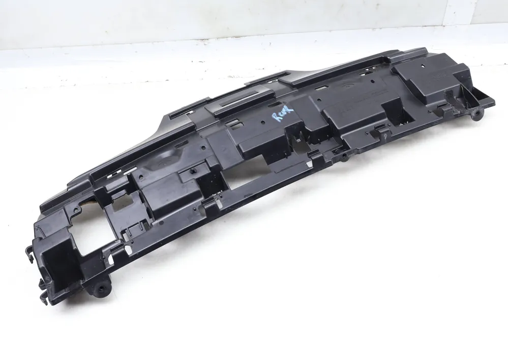 BMW Rear Bumper Mount Bracket (Center) 51127432638 Premium
