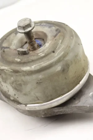 Hot Picks Mercedes-Benz Engine Motor Mount 2042401517