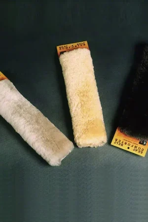 Aegis Cover Sheepskin Seat Belt Covers; Black Genuine