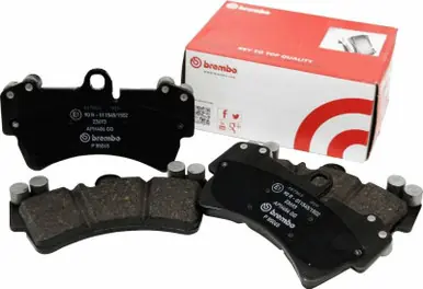 Brembo 06-12 Ford Fusion/07-12 Lincoln MKZ Front Premium NAO Ceramic OE Equivalent Pad - P49039N Mega Sale